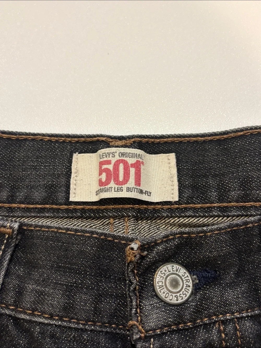 Levi's 501 Men's Straight Leg Botton-Fly